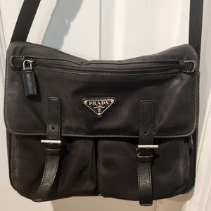 AUTHENTIC PRADA BLACK NYLON CROSSBODY SHOULDER BAG